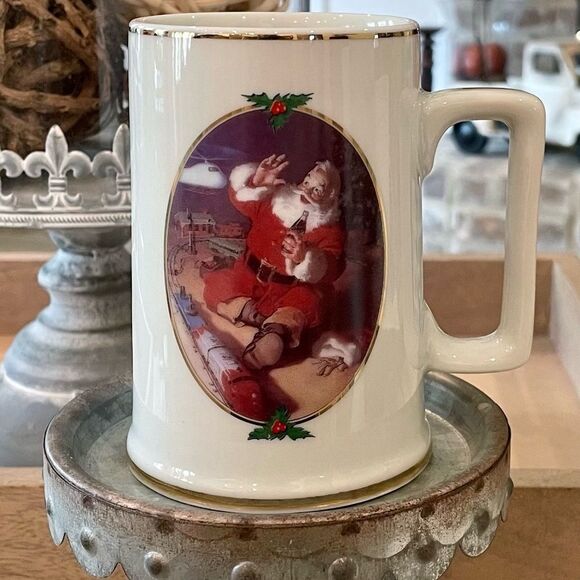 Vintage Coca-Cola 1996 “SEASONS GREETINGS”Christmas Mug - Picture 1 of 2